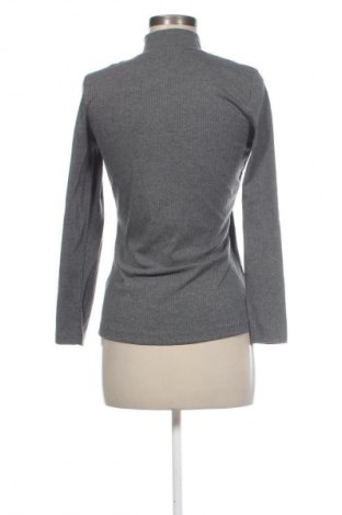 Bluză de femei ONLY, Mărime M, Culoare Gri, Preț 25,99 Lei