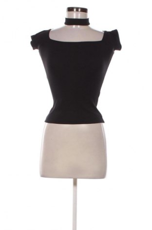 Damen Shirt Pull&Bear, Größe S, Farbe Schwarz, Preis 10,00 €