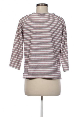 Dámská halenka Pull&Bear, Velikost M, Barva Vícebarevné, Cena  149,00 Kč