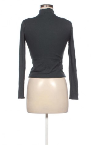 Dámská halenka Pull&Bear, Velikost S, Barva Zelená, Cena  139,00 Kč