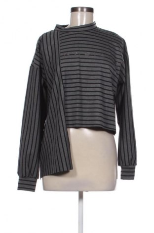 Дамска блуза Radichev, Размер M, Цвят Многоцветен, Цена 77,00 лв.