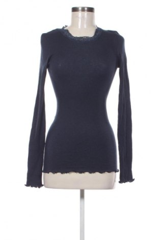 Damen Shirt Rosemunde, Größe M, Farbe Blau, Preis 71,99 €