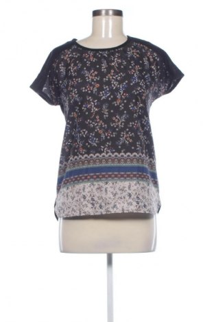 Γυναικεία μπλούζα Stradivarius, Μέγεθος M, Χρώμα Πολύχρωμο, Τιμή 9,72 €