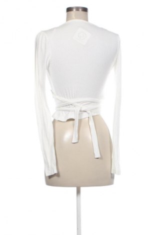 Damen Shirt Stradivarius, Größe S, Farbe Weiß, Preis € 9,72