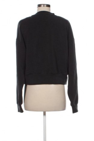 Damen Shirt Stradivarius, Größe M, Farbe Schwarz, Preis 6,99 €