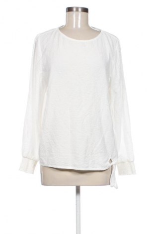 Дамска блуза Street One, Размер M, Цвят Екрю, Цена 33,24 лв.