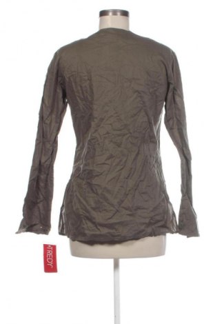 Damen Shirt Tredy, Größe M, Farbe Grün, Preis € 11,99
