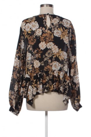 Дамска блуза Unbranded, Размер XL, Цвят Многоцветен, Цена 19,14 лв.