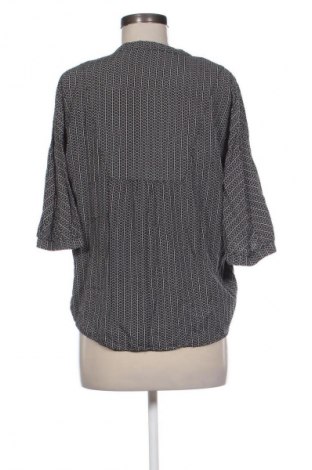 Дамска блуза Unbranded, Размер M, Цвят Многоцветен, Цена 21,00 лв.