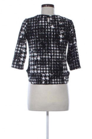 Дамска блуза Unbranded, Размер S, Цвят Многоцветен, Цена 10,99 лв.