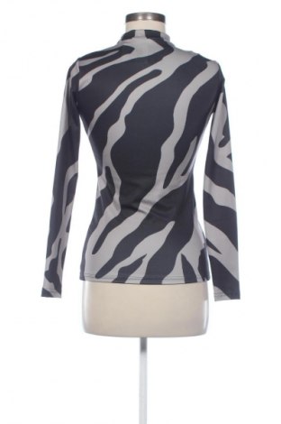 Дамска блуза Unbranded, Размер S, Цвят Многоцветен, Цена 19,55 лв.