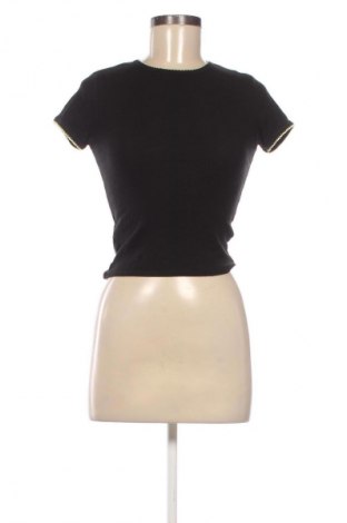 Дамска блуза Urban Outfitters, Размер S, Цвят Черен, Цена 26,97 лв.