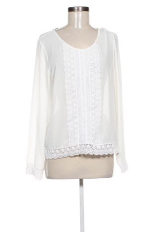 Γυναικεία μπλούζα VILA, Μέγεθος XL, Χρώμα Λευκό, Τιμή 10,26 €