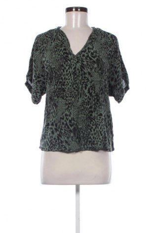 Γυναικεία μπλούζα Vero Moda, Μέγεθος S, Χρώμα Πολύχρωμο, Τιμή 10,23 €