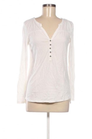 Dámská halenka Yessica, Velikost S, Barva Bílá, Cena  275,00 Kč