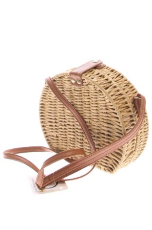 Дамска чанта LC Waikiki, Цвят Бежов, Цена 15,20 лв.