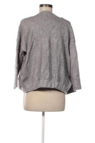 Damen Strickjacke Bluoltre, Größe M, Farbe Grau, Preis 13,99 €