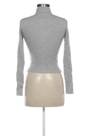 Дамска жилетка Stradivarius, Размер S, Цвят Сив, Цена 9,99 лв.