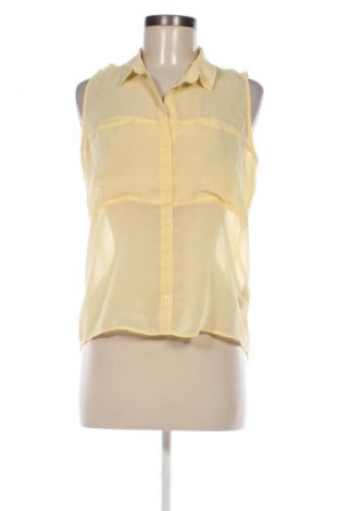 Дамска риза Bershka, Размер M, Цвят Жълт, Цена 25,00 лв.