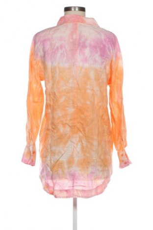 Дамска риза Cartoon, Размер M, Цвят Многоцветен, Цена 40,99 лв.