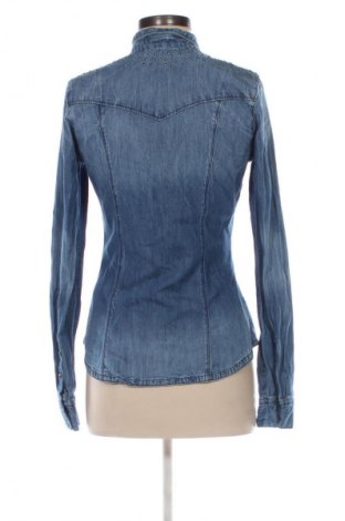 Γυναικείο πουκάμισο Guess, Μέγεθος S, Χρώμα Μπλέ, Τιμή 34,78 €