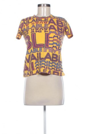 Дамска тениска Bershka, Размер XS, Цвят Многоцветен, Цена 17,00 лв.