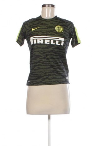 Дамска тениска Nike, Размер M, Цвят Многоцветен, Цена 13,29 €