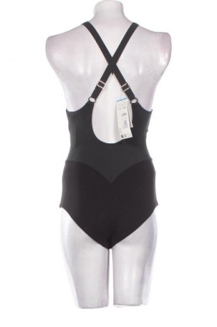 Дамски бански Arena, Размер M, Цвят Многоцветен, Цена 77,99 лв.