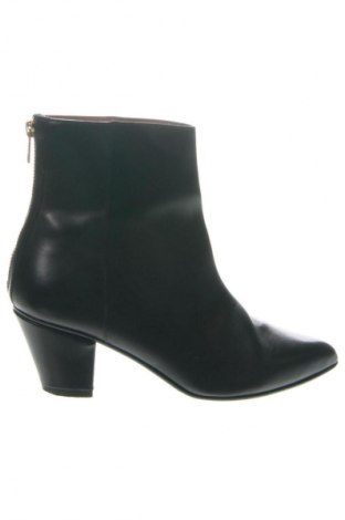 Dámské boty  ATP, Velikost 38, Barva Černá, Cena  5 303,00 Kč