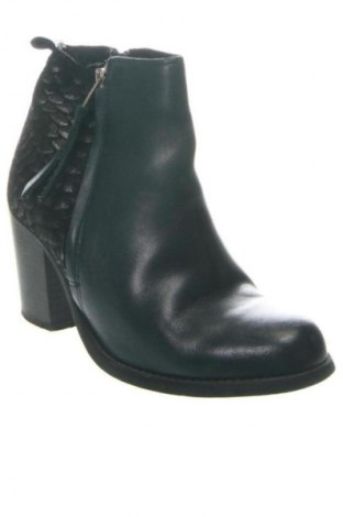 Női bokacsizma Benvenuto, Méret 35, Szín Sokszínű, Ár 43 200 Ft