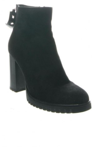 Damskie botki Mat Star, Rozmiar 38, Kolor Czarny, Cena 144,83 zł