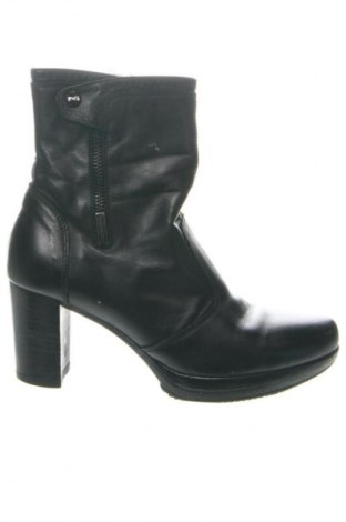 Dámské boty  Nero Giardini, Velikost 36, Barva Černá, Cena  2 824,00 Kč