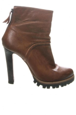 Dámské boty  Vic Matié, Velikost 39, Barva Hnědá, Cena  5 499,00 Kč