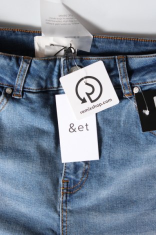 Дамски дънки & ET, Размер S, Цвят Син, Цена 93,99 лв.