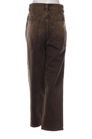 Дамски дънки Bershka, Размер L, Цвят Многоцветен, Цена 28,88 лв.