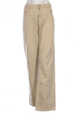 Damskie jeansy Bershka, Rozmiar XXL, Kolor Beżowy, Cena 60,99 zł