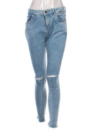 Dámské džíny  Bershka, Velikost L, Barva Modrá, Cena  366,00 Kč