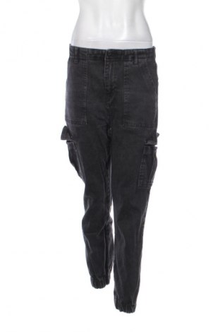 Damskie jeansy Cropp, Rozmiar L, Kolor Czarny, Cena 35,41 zł