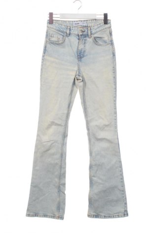 Damskie jeansy Cropp, Rozmiar XS, Kolor Niebieski, Cena 41,99 zł