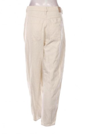 Dámske džínsy  Esprit, Veľkosť M, Farba Kremová, Cena  56,37 €