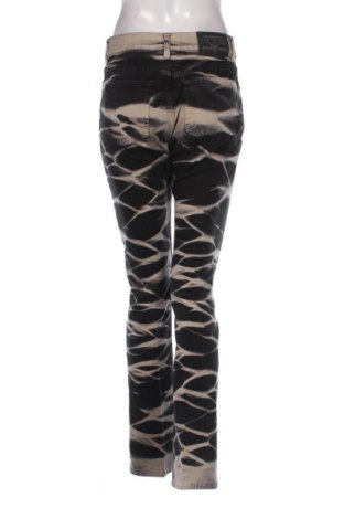 Dámské džíny  Guess, Velikost M, Barva Vícebarevné, Cena  990,00 Kč