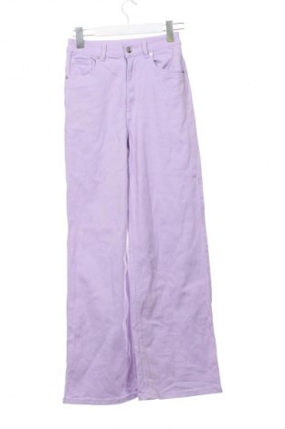 Damen Jeans H&M Divided, Größe XS, Farbe Lila, Preis 14,91 €