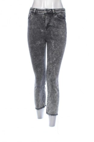 Дамски дънки Kendall & Kylie, Размер S, Цвят Многоцветен, Цена 203,30 лв.