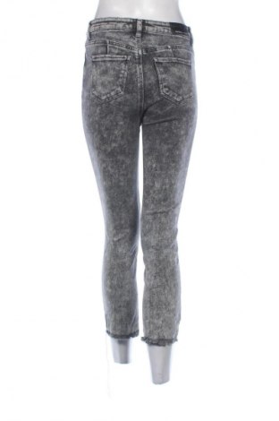 Дамски дънки Kendall & Kylie, Размер S, Цвят Многоцветен, Цена 203,30 лв.