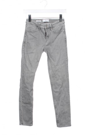 Γυναικείο Τζίν Mango, Μέγεθος XS, Χρώμα Γκρί, Τιμή 17,30 €