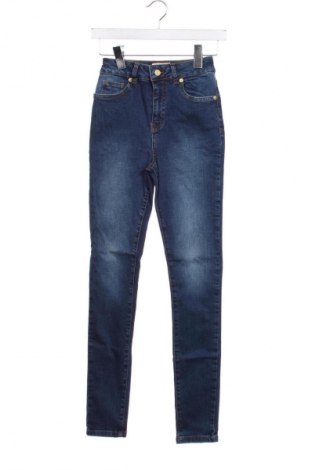 Дамски дънки Mauvette, Размер XXS, Цвят Син, Цена 93,99 лв.