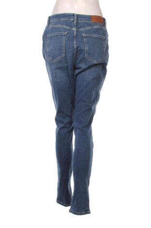 Дамски дънки Mauvette, Размер L, Цвят Син, Цена 93,99 лв.