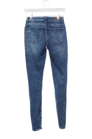 Damskie jeansy ONLY, Rozmiar S, Kolor Niebieski, Cena 78,16 zł