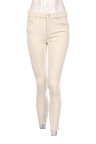 Blugi de femei ONLY, Mărime M, Culoare Bej, Preț 243,99 Lei