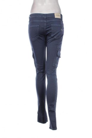 Дамски дънки Please, Размер M, Цвят Син, Цена 174,99 лв.